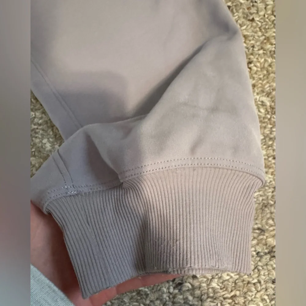 Lululemon Light Grey On the Fly Joggers